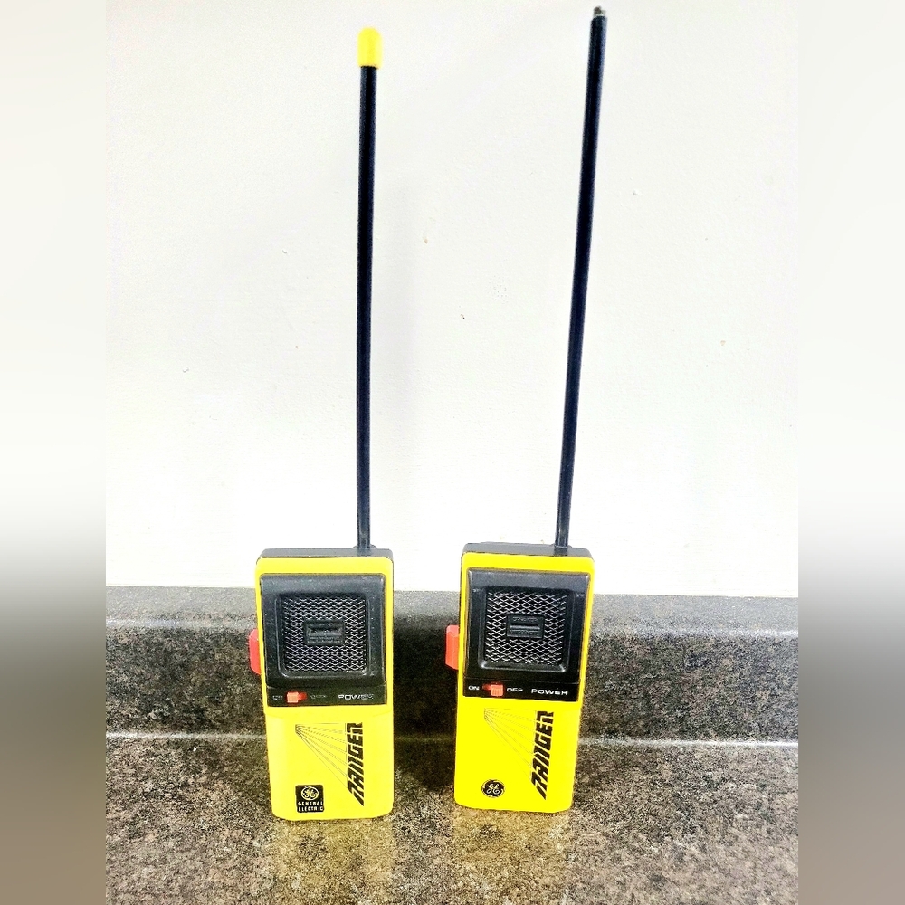 Vintage General Electric Ranger Walkie Talkie